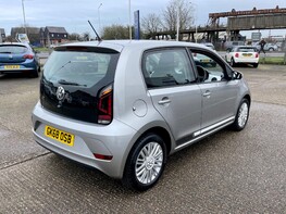Volkswagen Up MOVE UP 8
