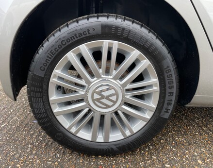 Volkswagen Up MOVE UP 13