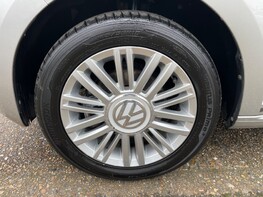 Volkswagen Up MOVE UP 15