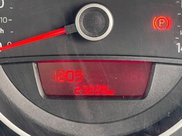 Volkswagen Up MOVE UP 21
