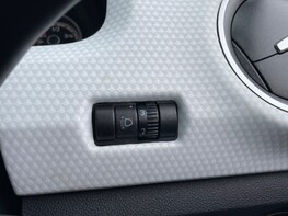 Volkswagen Up MOVE UP 39