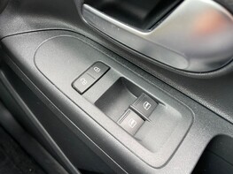 Volkswagen Up MOVE UP 41