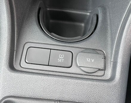 Volkswagen Up MOVE UP 34