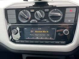 Volkswagen Up MOVE UP 23