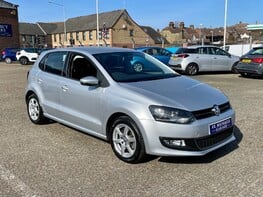 Volkswagen Polo SEL TSI 4