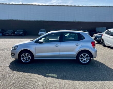 Volkswagen Polo SEL TSI 11