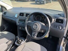 Volkswagen Polo SEL TSI 17