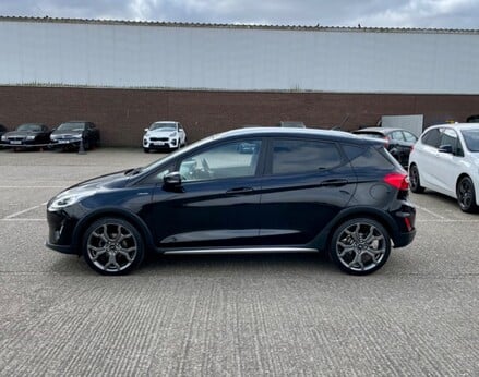 Ford Fiesta ACTIVE X EDITION 11