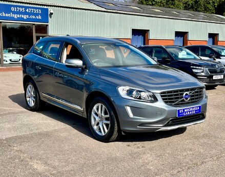 Volvo XC60 D5 SE LUX NAV AWD 4