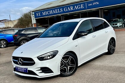 Mercedes-Benz B Class B 200 D AMG LINE EDITION PREMIUM
