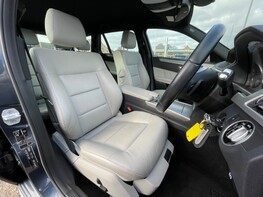 Mercedes-Benz E Class MERCEDES E-CLASS E350 CDI BLUEEFFICIENCY S/S SPORT 56