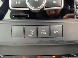 Mercedes-Benz E Class MERCEDES E-CLASS E350 CDI BLUEEFFICIENCY S/S SPORT 39