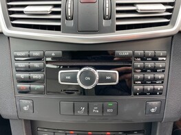 Mercedes-Benz E Class MERCEDES E-CLASS E350 CDI BLUEEFFICIENCY S/S SPORT 37
