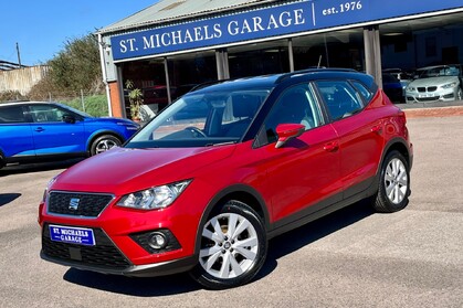 SEAT Arona TSI SE TECHNOLOGY