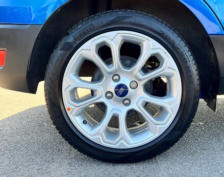 Ford Ecosport TITANIUM 13