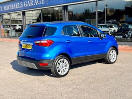 Ford Ecosport TITANIUM 8