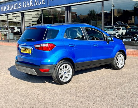 Ford Ecosport TITANIUM 8