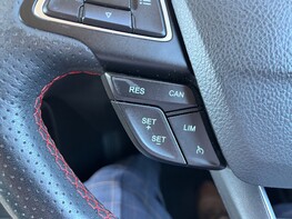 Ford Ecosport ST-LINE 47