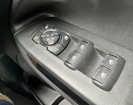 Ford Ecosport ST-LINE 52
