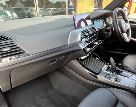 BMW X3 XDRIVE20I M SPORT 17