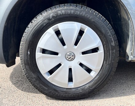 Volkswagen Transporter T28 TDI P/V STARTLINE 15