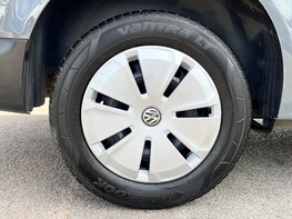 Volkswagen Transporter T28 TDI P/V STARTLINE 17