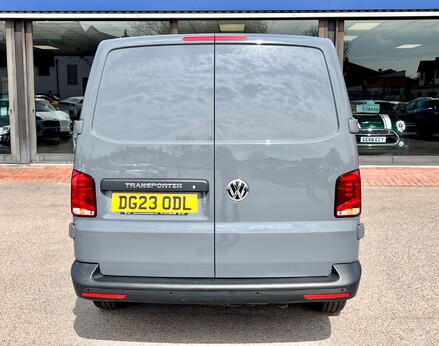 Volkswagen Transporter T28 TDI P/V STARTLINE 6