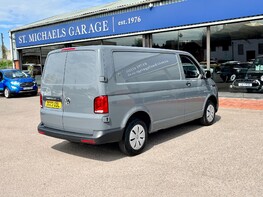 Volkswagen Transporter T28 TDI P/V STARTLINE 8