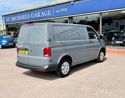 Volkswagen Transporter T28 TDI P/V STARTLINE 8