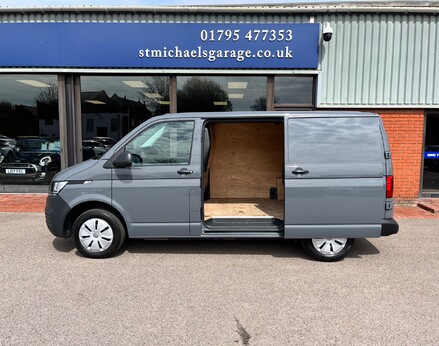 Volkswagen Transporter T28 TDI P/V STARTLINE 13