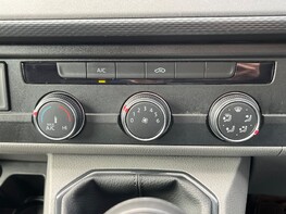 Volkswagen Transporter T28 TDI P/V STARTLINE 43