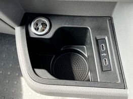 Volkswagen Transporter T28 TDI P/V STARTLINE 44