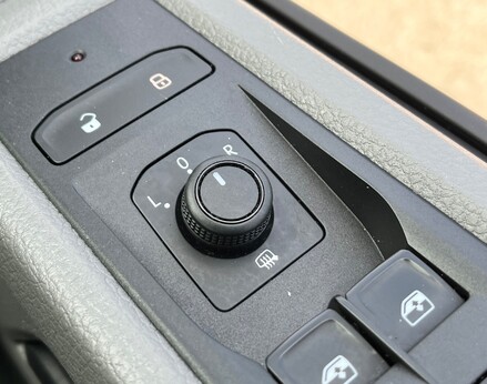 Volkswagen Transporter T28 TDI P/V STARTLINE 52