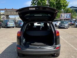 Toyota Rav 4 D-4D ICON 49