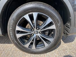 Toyota Rav 4 D-4D ICON 15