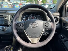 Toyota Rav 4 D-4D ICON 19
