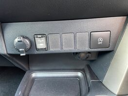 Toyota Rav 4 D-4D ICON 35