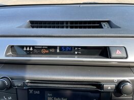 Toyota Rav 4 D-4D ICON 33
