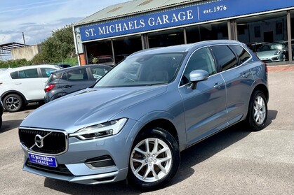Volvo XC60 B4 MOMENTUM AWD