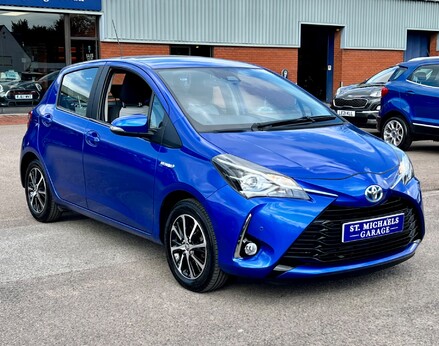 Toyota Yaris VVT-I ICON TECH 4