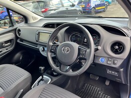 Toyota Yaris VVT-I ICON TECH 18