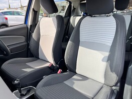Toyota Yaris VVT-I ICON TECH 57