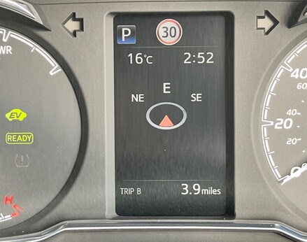 Toyota Yaris VVT-I ICON TECH 22
