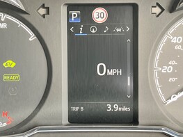 Toyota Yaris VVT-I ICON TECH 28