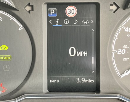 Toyota Yaris VVT-I ICON TECH 28