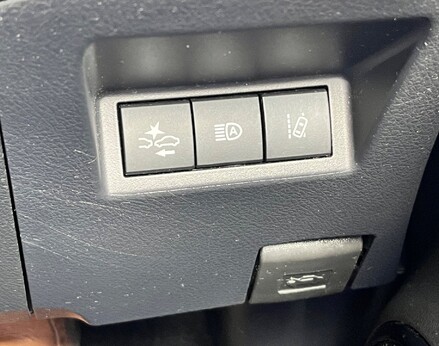 Toyota Yaris VVT-I ICON TECH 54