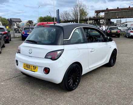 Vauxhall Adam GLAM 8