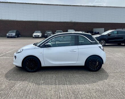 Vauxhall Adam GLAM 11