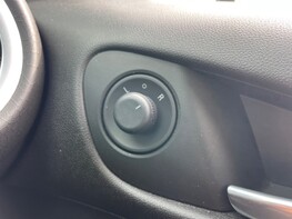 Vauxhall Adam GLAM 43