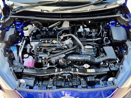 Toyota Yaris DESIGN FHEV 7